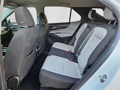 Used 2020 Chevrolet Equinox LT image 18