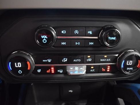 Used 2023 Ford Bronco Wildtrak AWD/4WD image 27