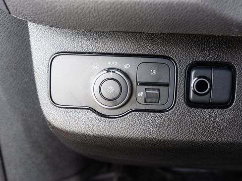 Used 2025 Mercedes-Benz Sprinter 2500 image 8