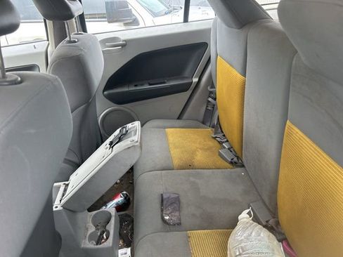 Used 2007 Dodge Caliber SXT image 9