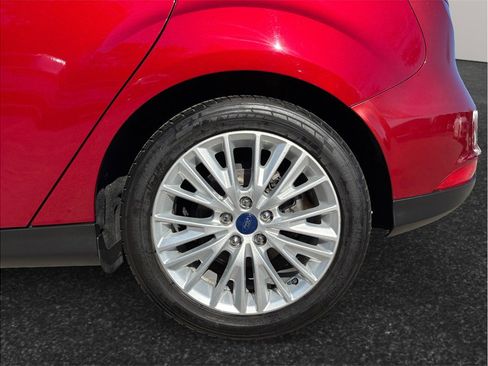 Used 2017 Ford Focus Titanium image 13