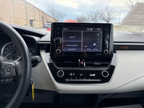 Used 2022 Toyota Corolla LE image 26