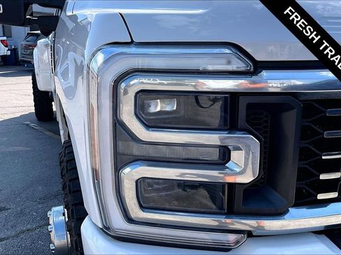 Used 2024 Ford F350 Platinum w/ FX4 Off-Road Package AWD/4WD image 32