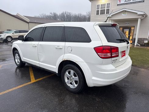 Used 2010 Dodge Journey SE image 8