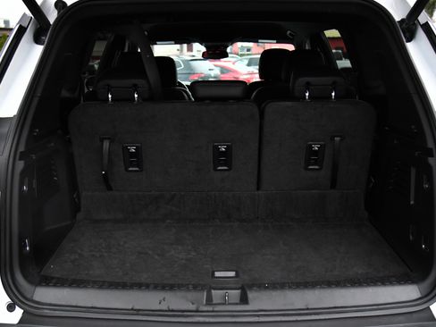 Used 2024 GMC Acadia Elevation image 50