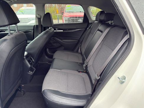 Used 2024 Kia Seltos S image 9