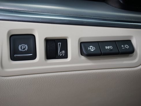 Used 2021 Cadillac XT5 Premium Luxury FWD image 29