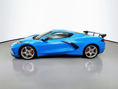 Used 2023 Chevrolet Corvette Stingray Coupe w/ Z51 Performance Package RWD image 5