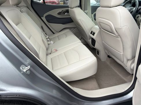 Used 2024 GMC Terrain Denali w/ Denali Premium Package image 15