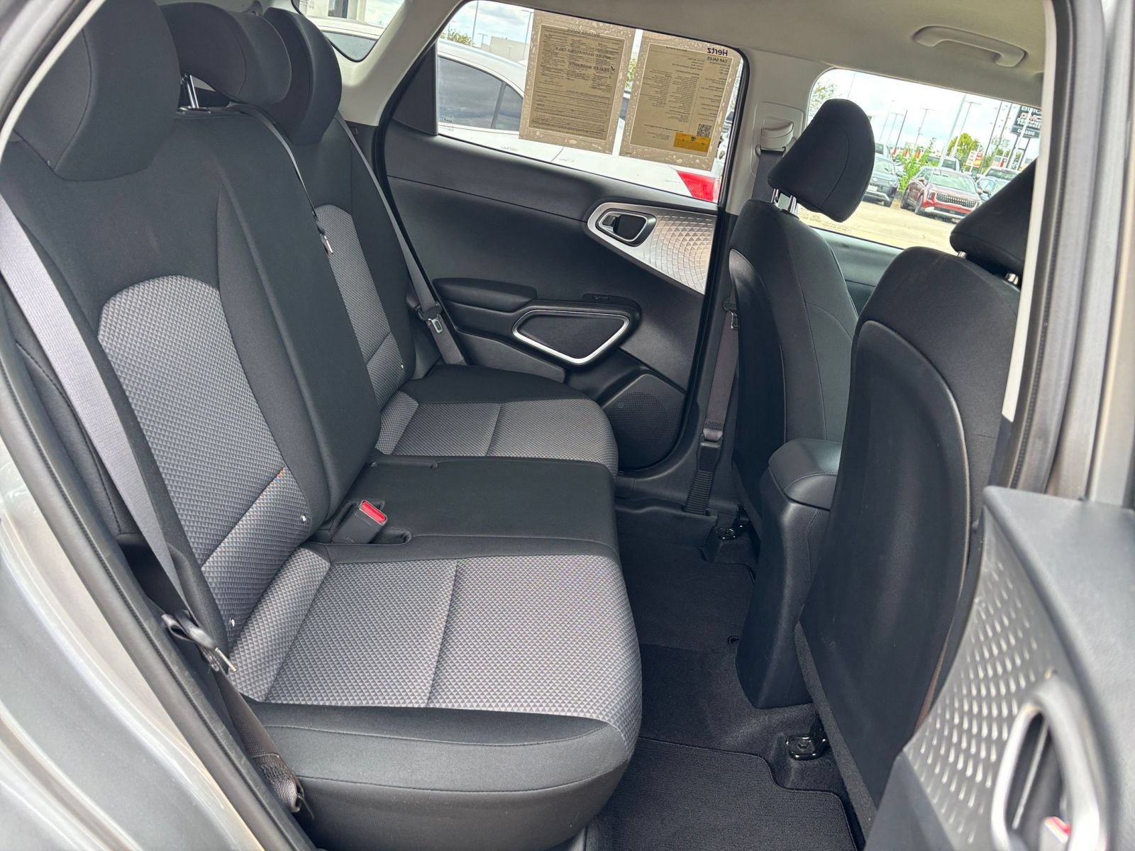 Used 2025 Kia Soul LX w/ LX Technology Package FWD image 22