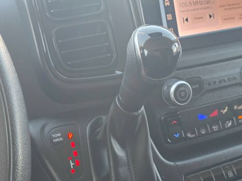 Used 2025 RAM ProMaster 2500 w/ Convenience Group FWD image 29
