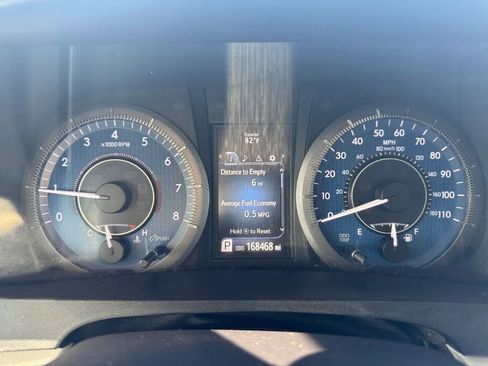 Used 2015 Toyota Sienna XLE image 14