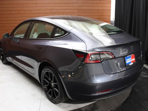 Used 2022 Tesla Model 3 Long Range image 86