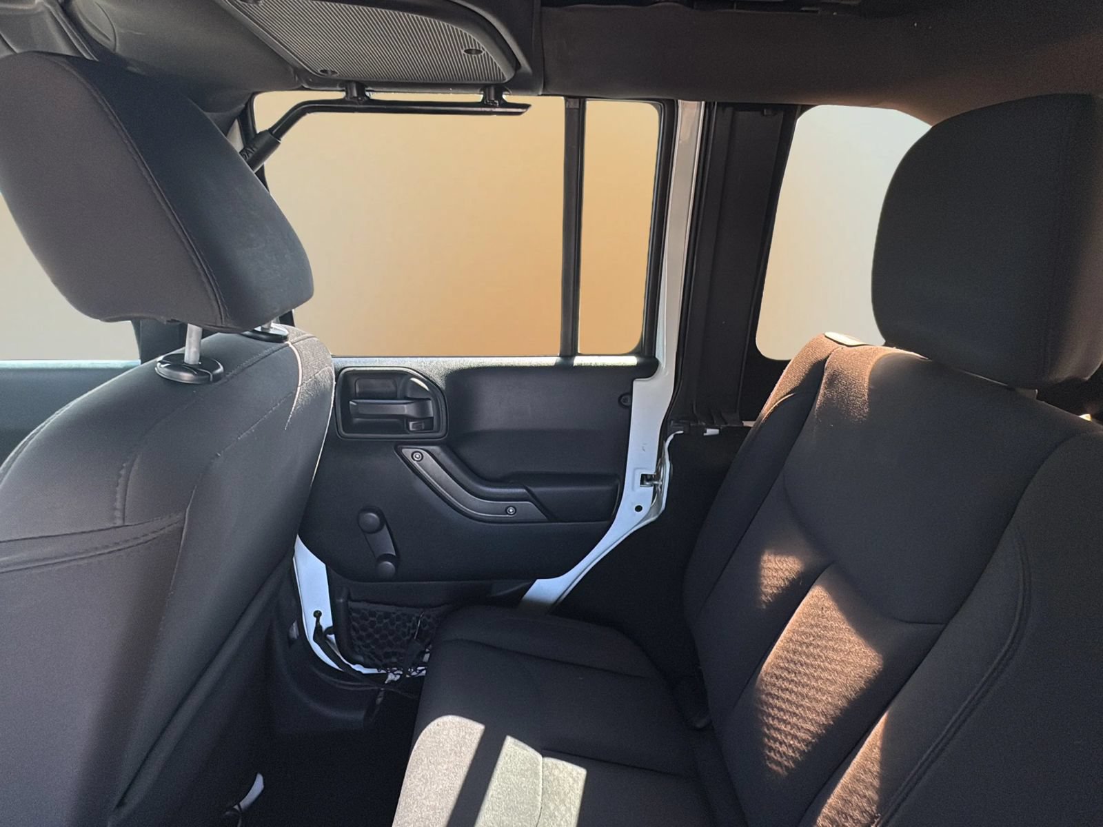 Used 2018 Jeep Wrangler Unlimited Sport AWD/4WD image 19