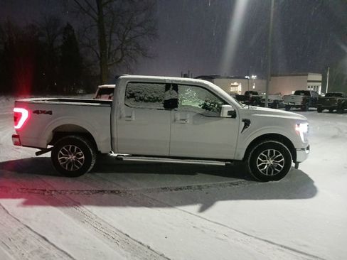 Certified 2022 Ford F150 Lariat w/ Equipment Group 501A Mid image 2