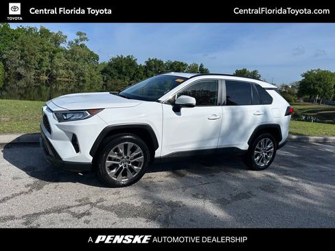 Used 2019 Toyota RAV4 XLE Premium image 1