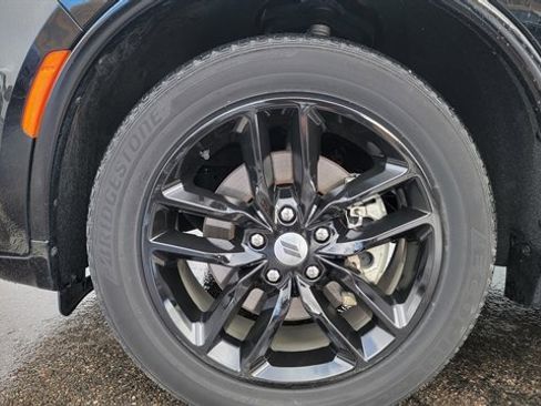 Used 2024 Dodge Durango GT image 12