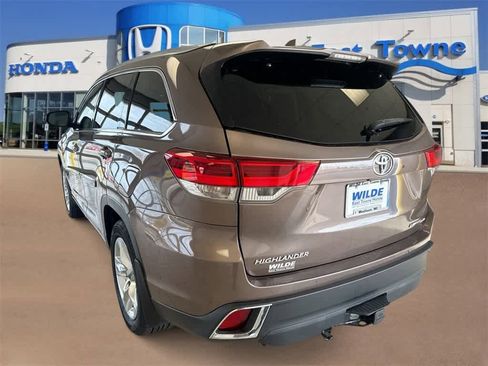 Used 2018 Toyota Highlander Limited image 6