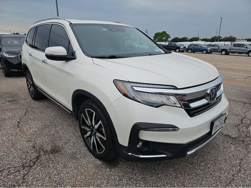 Used 2019 Honda Pilot Touring image 1