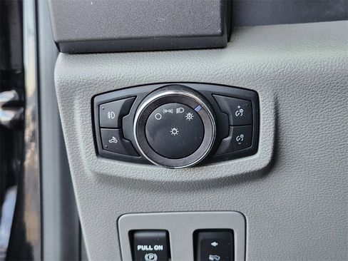 Used 2019 Ford F150 XLT w/ Equipment Group 302A Luxury image 21