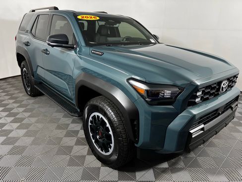 Certified 2026 Toyota 4Runner TRD Off-Road Premium image 3