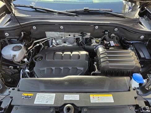 Used 2025 Volkswagen Atlas SE AWD/4WD image 28