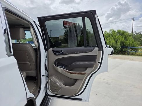 Used 2017 Chevrolet Tahoe Premier AWD/4WD image 18