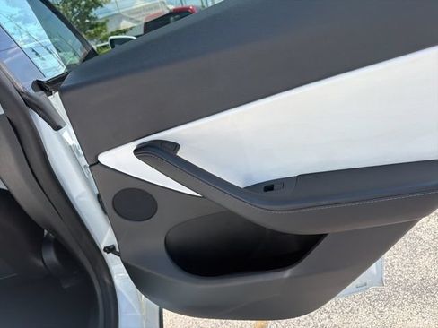 Used 2021 Tesla Model Y Performance AWD/4WD image 30