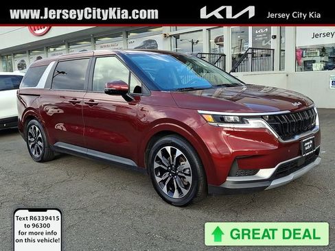 Certified 2024 Kia Carnival EX image 1