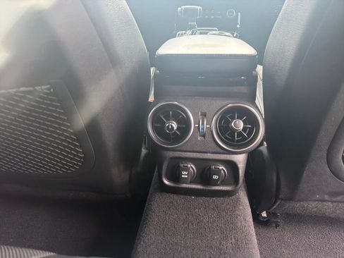 Used 2021 Kia Stinger GT-Line RWD image 17
