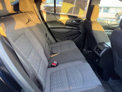 Used 2022 Chevrolet Equinox LT image 35