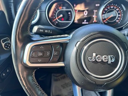 Used 2020 Jeep Wrangler Unlimited Sahara AWD/4WD image 20