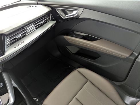Certified 2026 Audi Q4 e-tron Premium w/ Convenience Package image 11