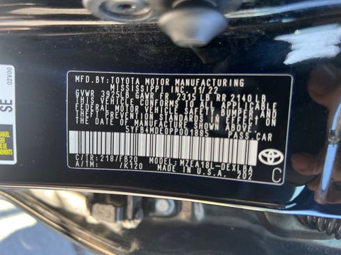 Used 2023 Toyota Corolla LE FWD image 32