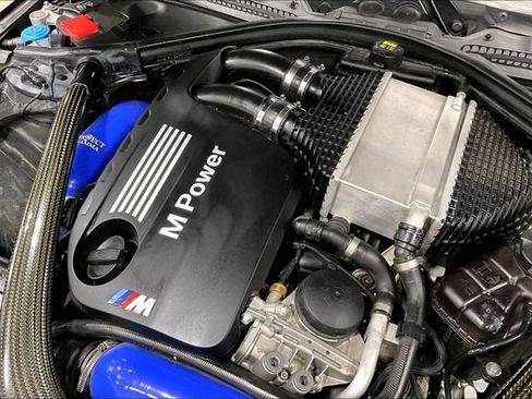 Used 2018 BMW M3 RWD image 35