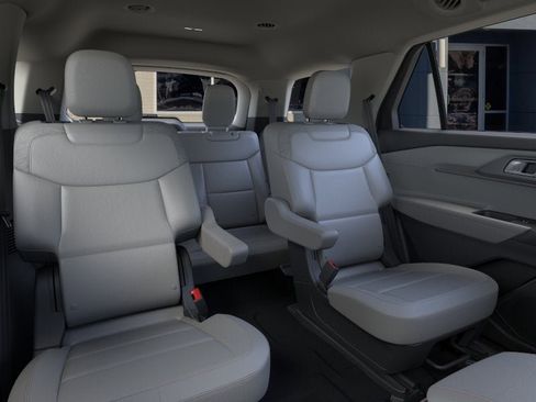 New 2026 Ford Explorer Active AWD/4WD image 34