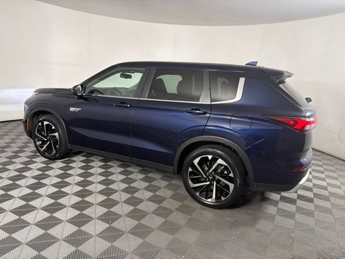 Used 2024 Mitsubishi Outlander SE AWD/4WD image 15