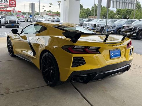 Used 2025 Chevrolet Corvette Stingray Preferred Cpe w/ Z51 Performance Package RWD image 3