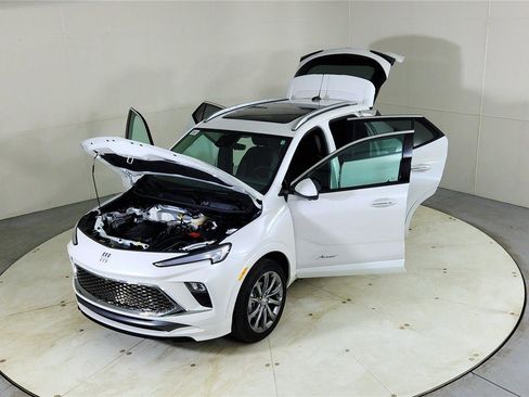 Used 2026 Buick Encore GX Avenir w/ Avenir Technology Package image 25