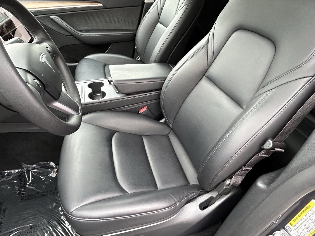 Used 2023 Tesla Model Y 2WD image 19