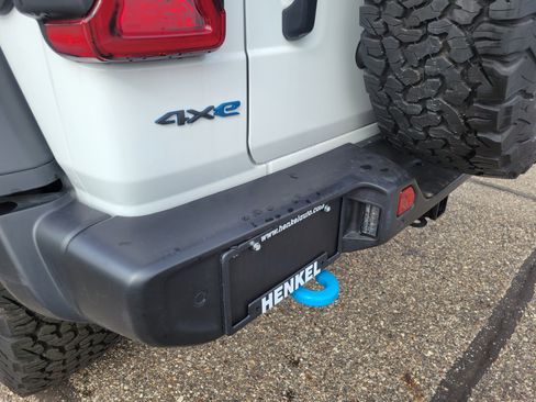 Used 2025 Jeep Wrangler Unlimited Rubicon 4xe w/ Safety Group AWD/4WD image 21