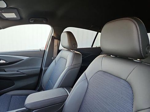 New 2026 Buick Envista Preferred image 11