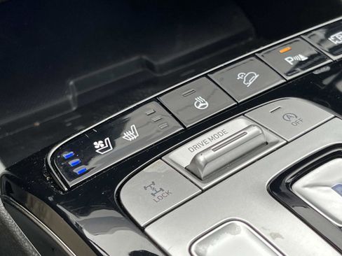 Used 2023 Hyundai Tucson Limited image 36