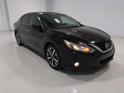 Used 2017 Nissan Altima 2.5 SR image 13
