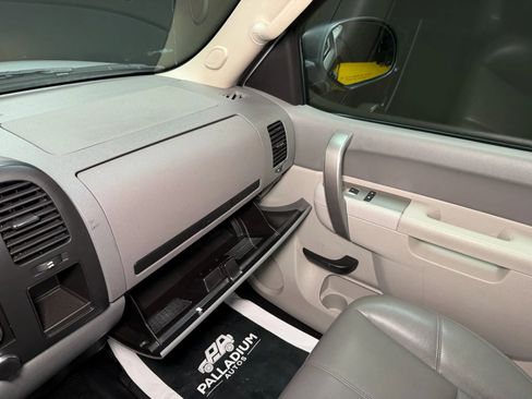Used 2013 Chevrolet Silverado 1500 W/T RWD image 22