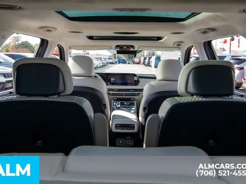 Used 2024 Hyundai Palisade Calligraphy image 19