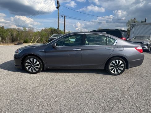 Used 2015 Honda Accord Hybrid Sedan image 1