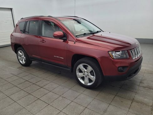 Used 2014 Jeep Compass Latitude w/ Sun/Sound Group AWD/4WD image 11