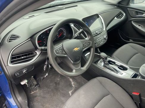Used 2023 Chevrolet Malibu LT image 9