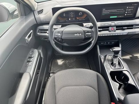 New 2026 Kia K4 FWD image 16